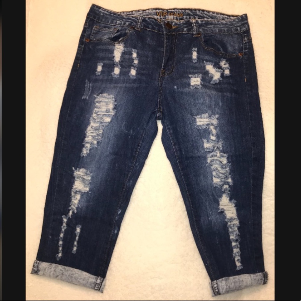 Distressed VIP Capris | Size 11/12 | Dark Wash